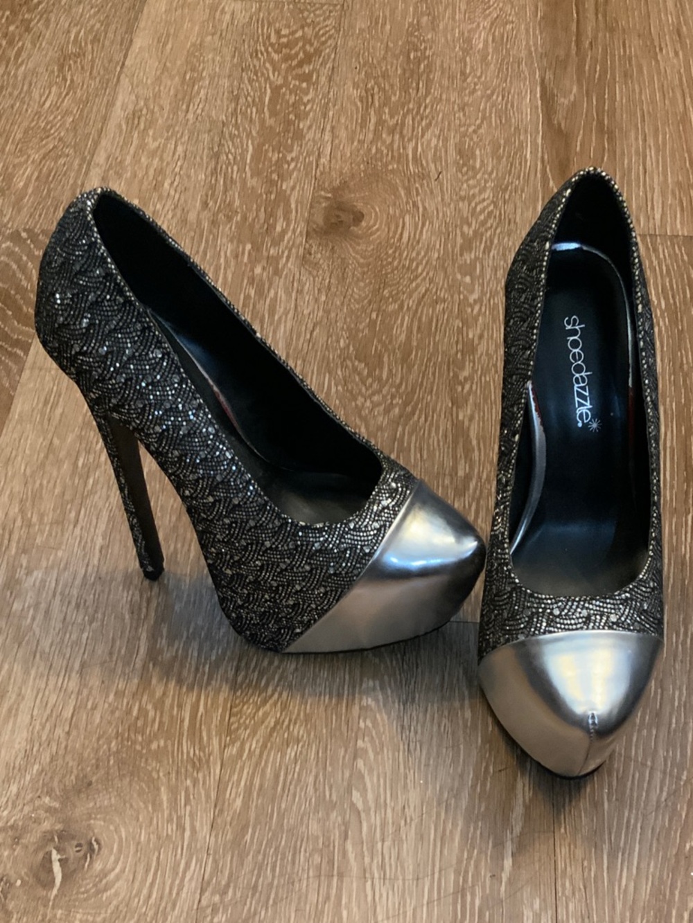 Shoe Dazzle Gunmetal Glitter Platform Stiletto Pumps - Picture 4 of 6